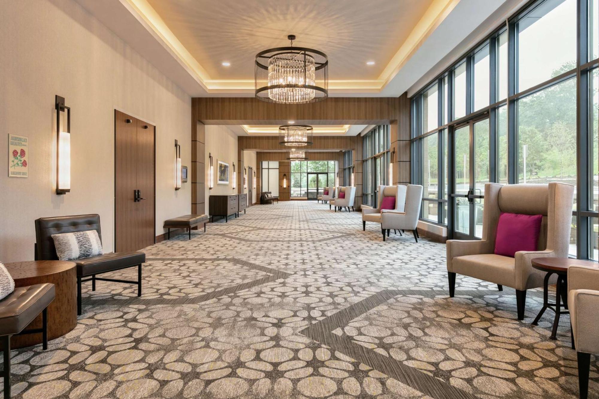 Embassy Suites By Hilton Berkeley Heights Exterior photo